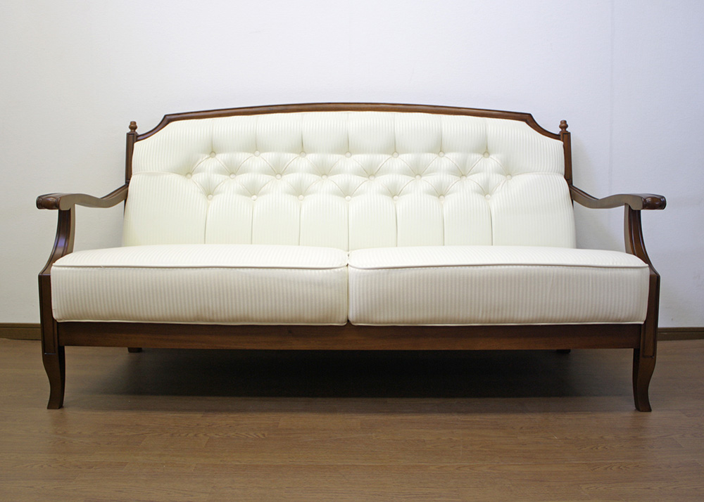 ベネチア 2.5Pソファ(WH)正面 | 東海家具工業株式会社